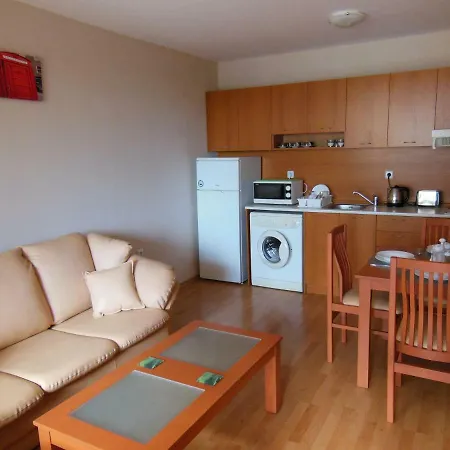 公寓 Efir Holiday Village *